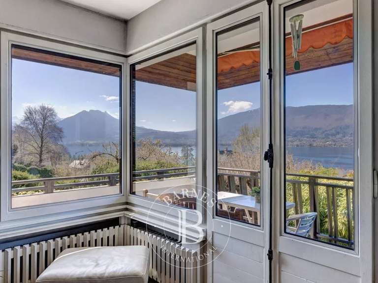 Maison Annecy - 3 chambres - 131m²