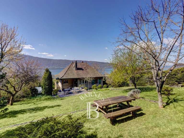 Maison Annecy - 3 chambres - 131m²