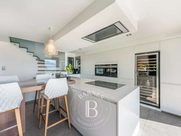 Maison Annecy - 4 chambres - 174m²