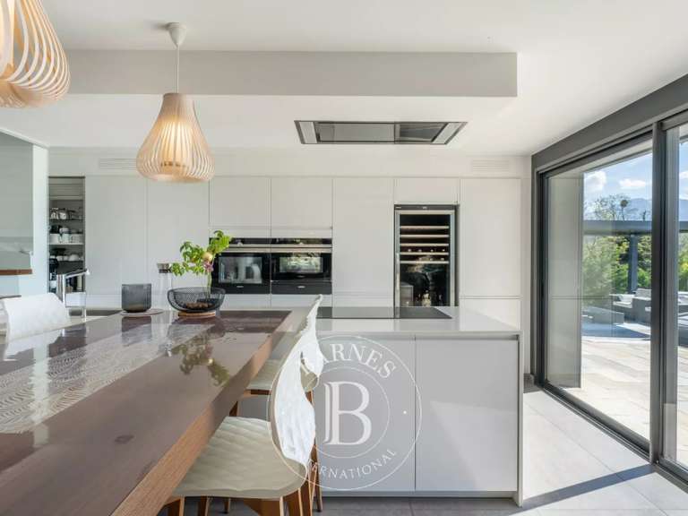 Maison Annecy - 4 chambres - 174m²