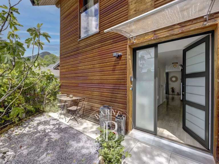 Maison Annecy - 4 chambres - 165m²