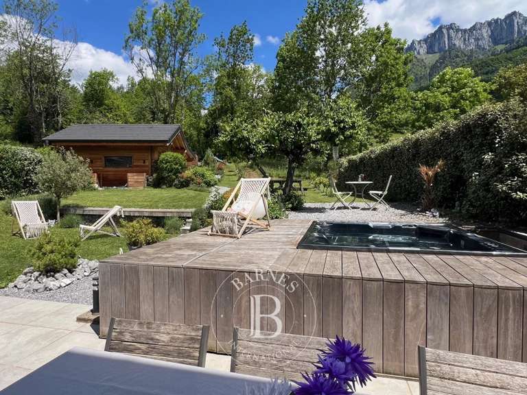 Maison Annecy - 4 chambres - 165m²