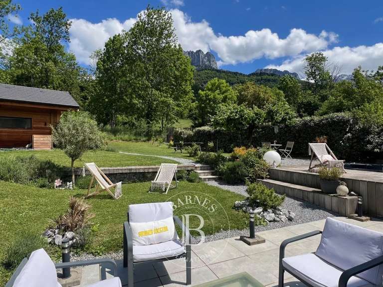 Maison Annecy - 4 chambres - 165m²