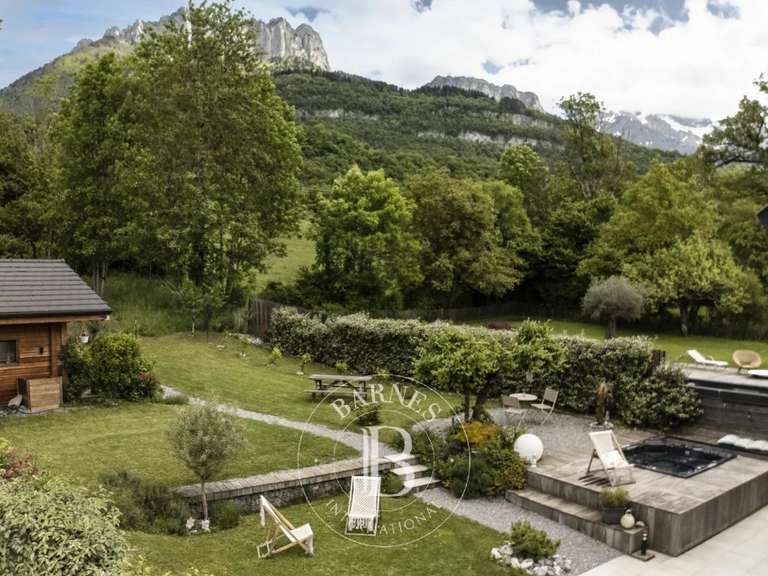Maison Annecy - 4 chambres - 165m²