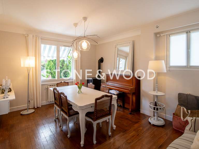 Maison Annecy - 4 chambres - 221m²
