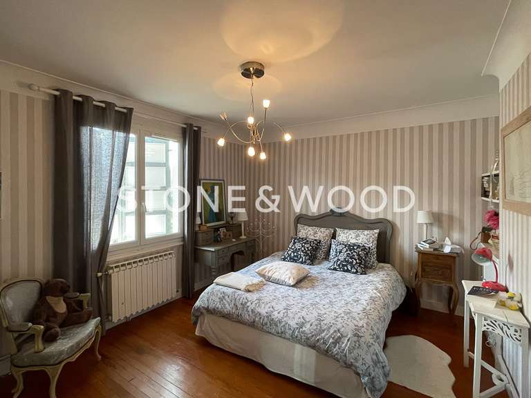 Maison Annecy - 4 chambres - 221m²