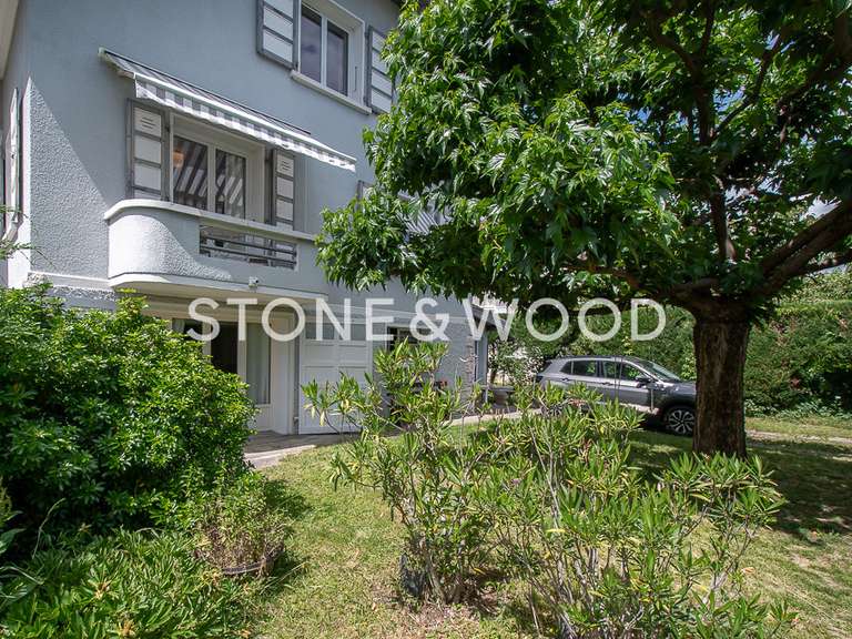 Maison Annecy - 4 chambres - 221m²