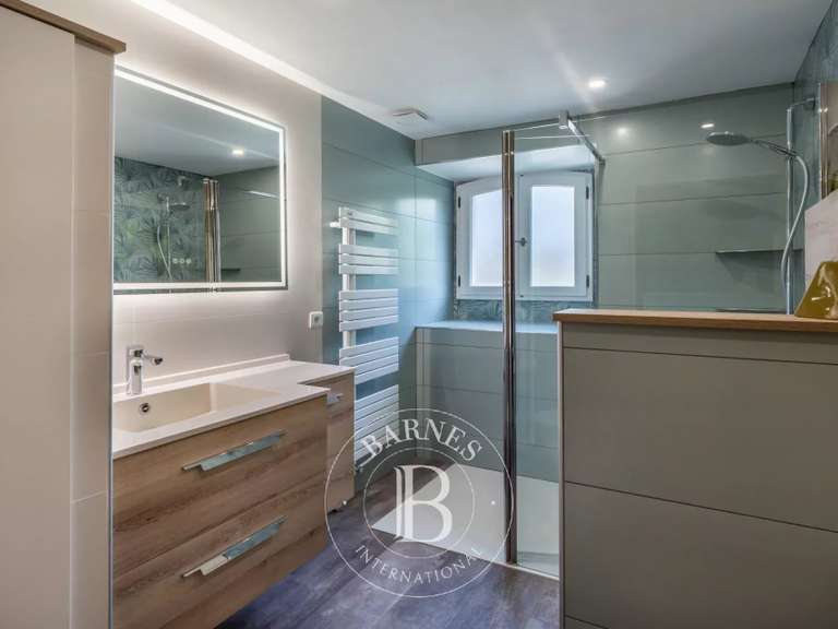 Maison Annecy - 5 chambres - 182m²