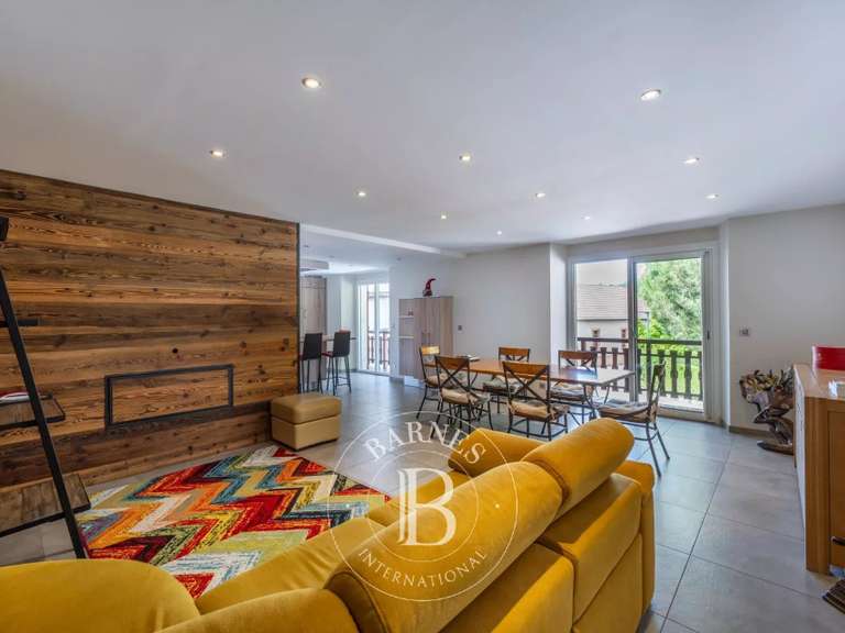 Maison Annecy - 5 chambres - 182m²