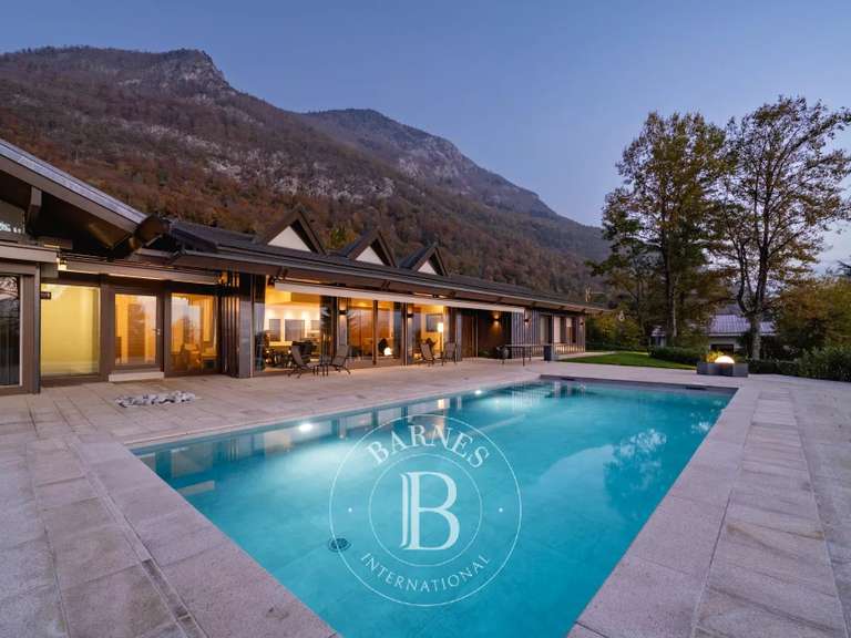 Villa Annecy - 4 chambres - 316m²
