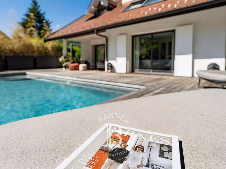 Villa Annecy - 5 chambres - 200m²