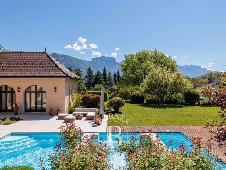 Villa Annecy - 4 chambres - 1087m²