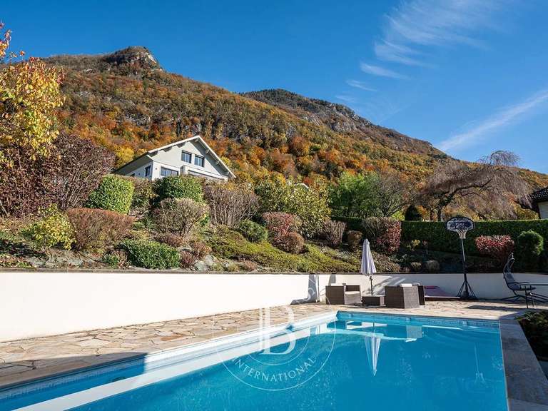 Villa Annecy - 7 bedrooms - 200m²