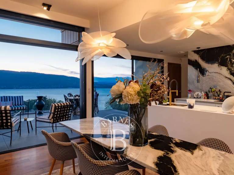 Villa Annecy - 4 bedrooms - 265m²