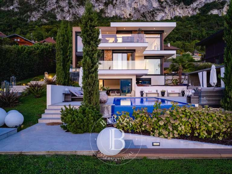 Villa Annecy - 4 bedrooms - 265m²
