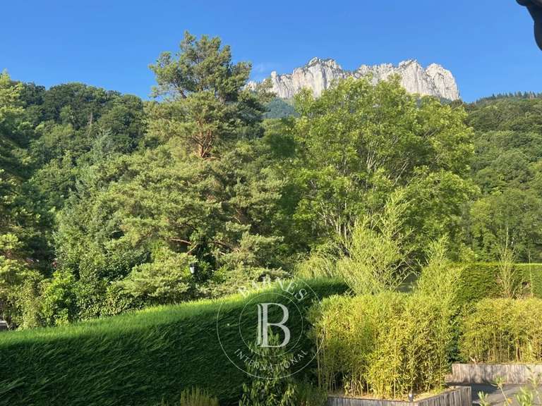 Villa Annecy - 5 chambres - 200m²