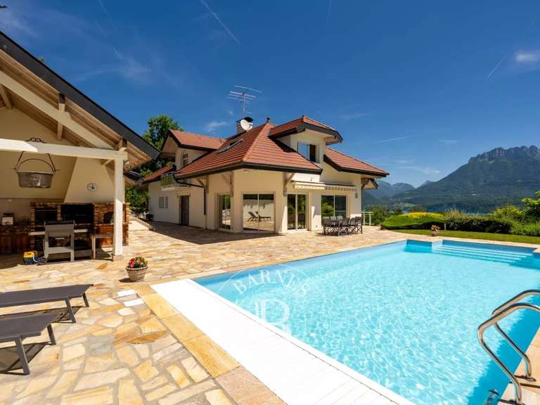 Villa Annecy - 4 chambres - 309m²