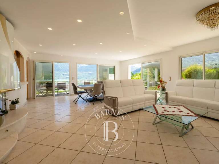Villa Annecy - 4 chambres - 309m²