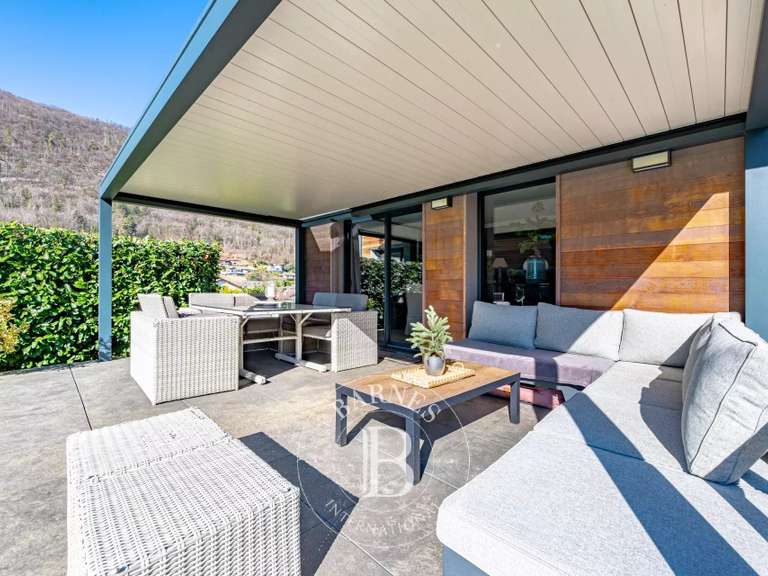 Villa Annecy - 5 chambres - 230m²