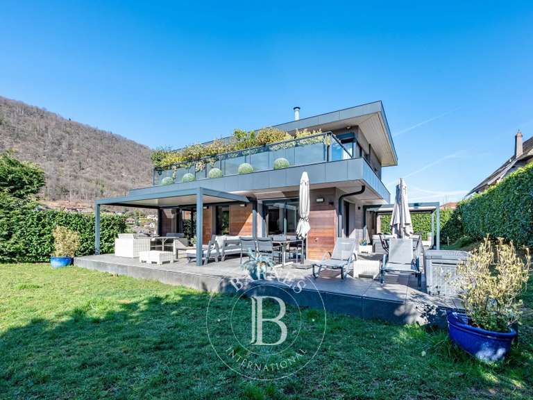Villa Annecy - 5 chambres - 230m²