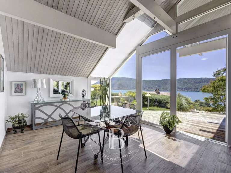 Villa Annecy - 3 chambres - 400m²