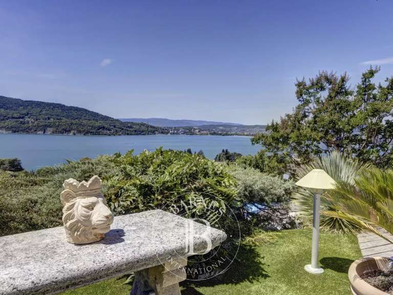 Villa Annecy - 3 chambres - 400m²