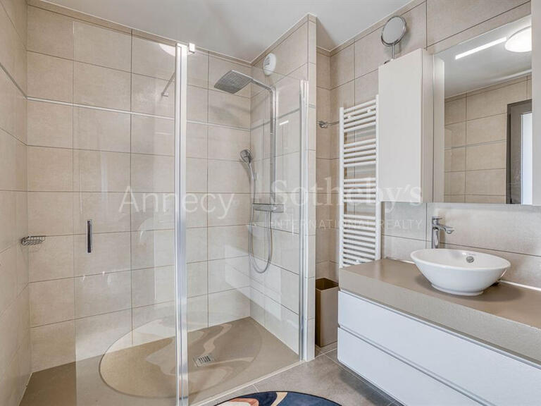 Sale Apartment Annecy-le-Vieux - 3 bedrooms