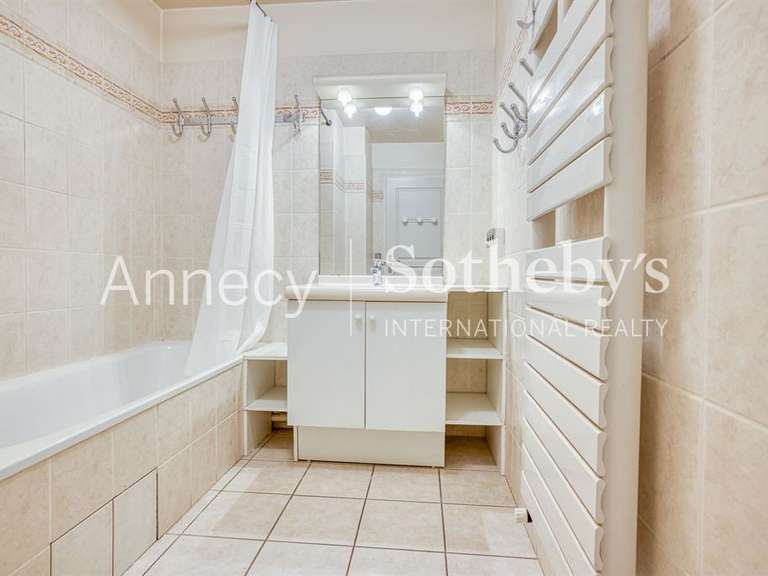 Apartment Annecy-le-Vieux - 2 bedrooms - 95m²