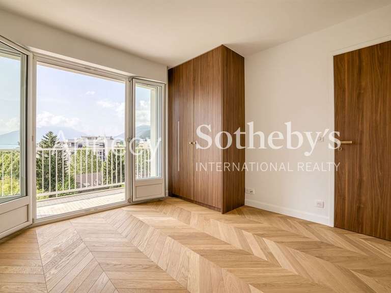 Apartment Annecy-le-Vieux - 3 bedrooms - 117m²