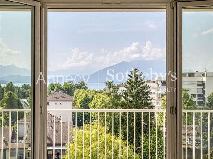 Apartment Annecy-le-Vieux - 3 bedrooms - 117m²