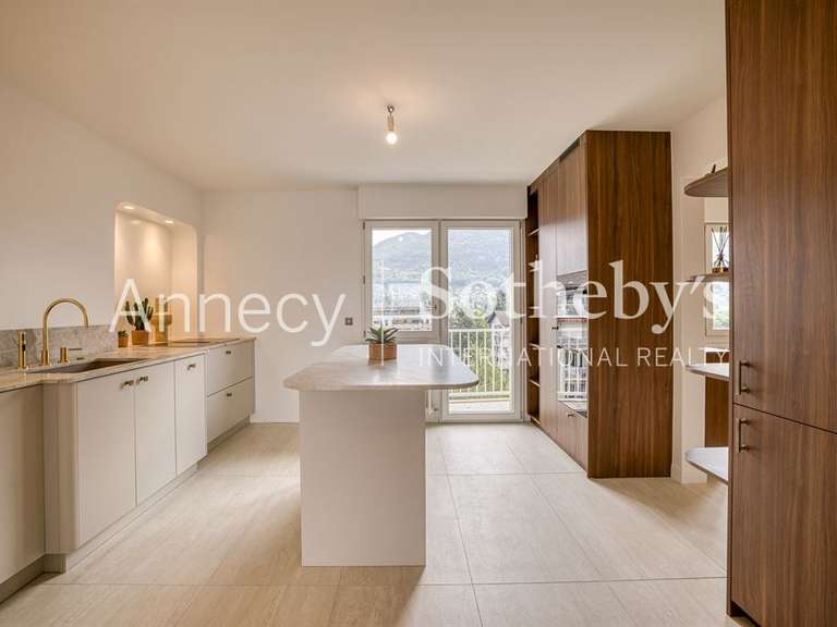 Appartement Annecy-le-Vieux - 3 chambres - 117m²