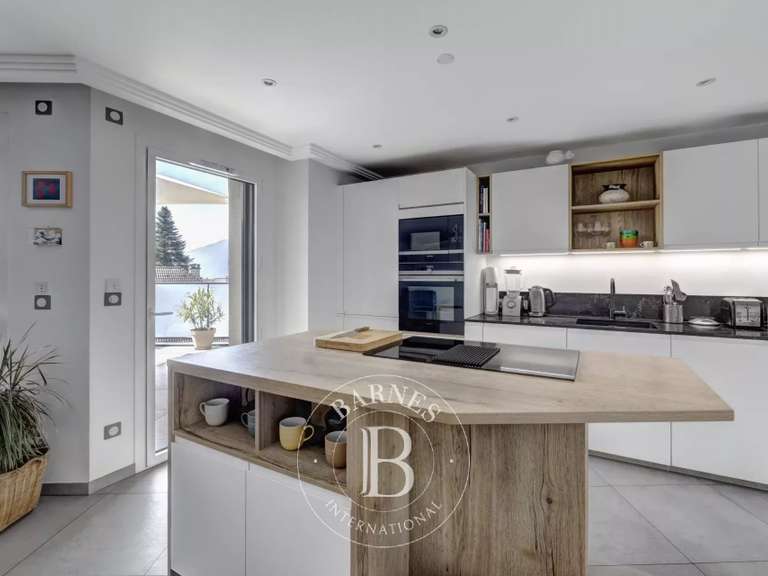 Appartement Annecy-le-Vieux - 2 chambres - 95m²