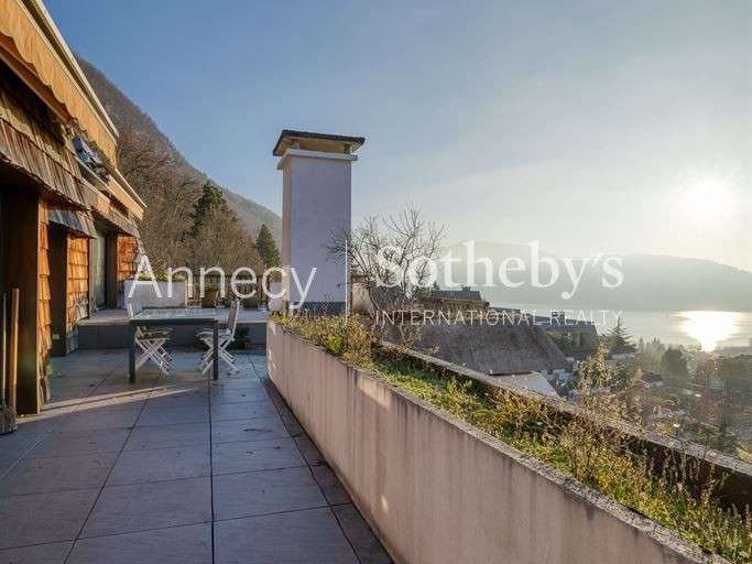 Appartement Annecy-le-Vieux - 4 chambres - 140m²