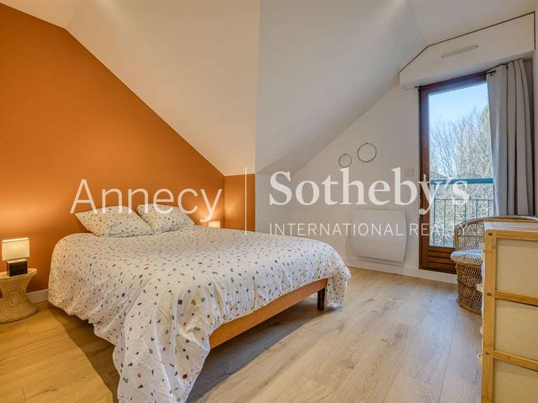 Appartement Annecy-le-Vieux - 4 chambres - 145m²