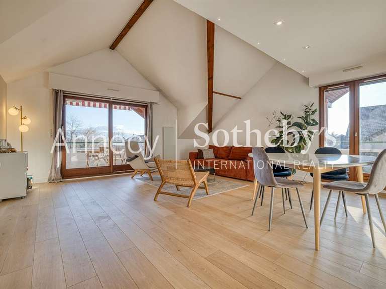 Appartement Annecy-le-Vieux - 4 chambres - 145m²