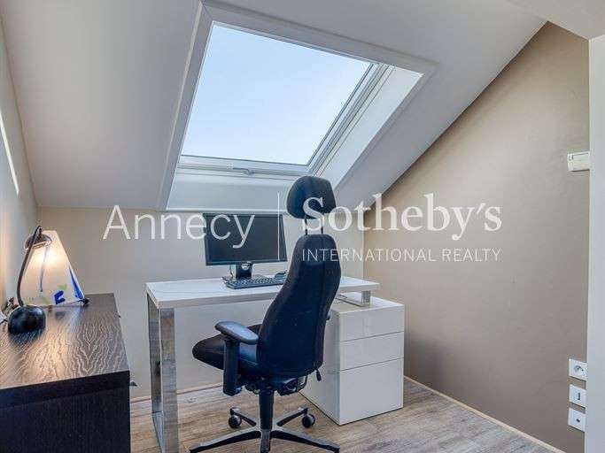 Appartement Annecy-le-Vieux - 4 chambres - 145m²