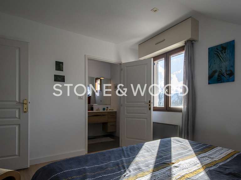 Appartement Annecy-le-Vieux - 4 chambres - 145m²