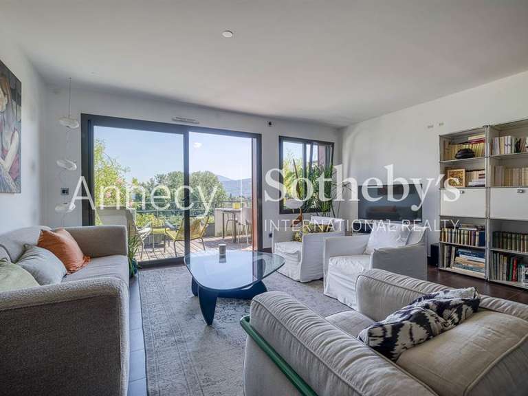 Appartement Annecy-le-Vieux - 2 chambres - 95m²