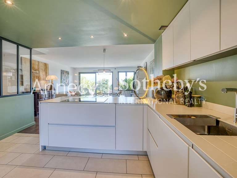 Appartement Annecy-le-Vieux - 2 chambres - 95m²