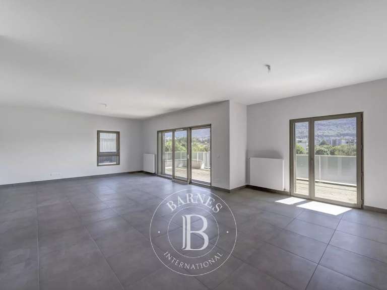 Appartement Annecy-le-Vieux - 3 chambres - 113m²