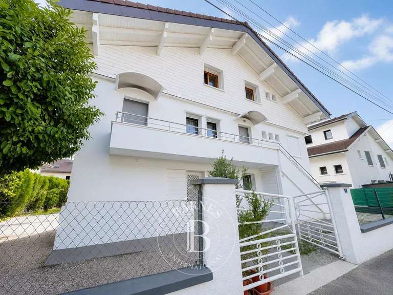 Appartement Annecy-le-Vieux - 3 chambres - 128m²