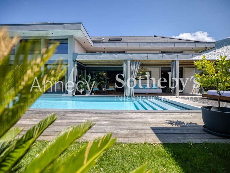 Maison Annecy-le-Vieux - 6 chambres - 350m²