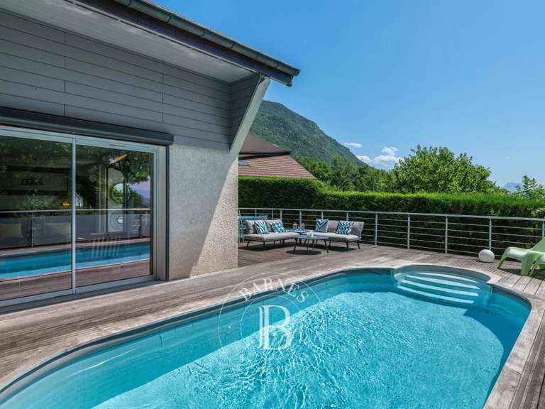 Maison Annecy-le-Vieux - 3 chambres - 120m²