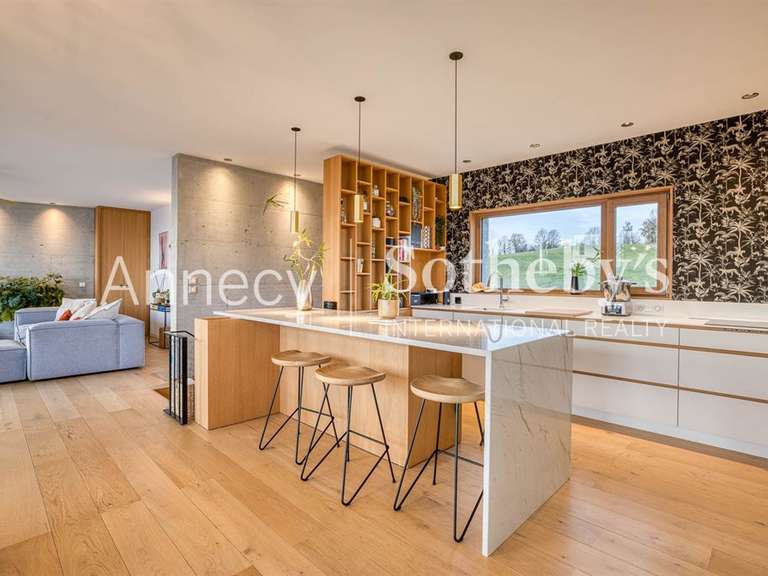 Maison Annecy-le-Vieux - 4 chambres - 288m²