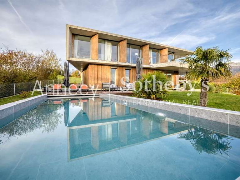Maison Annecy-le-Vieux - 4 chambres - 288m²