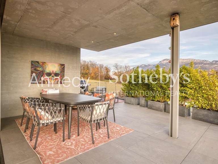 Maison Annecy-le-Vieux - 4 chambres - 288m²