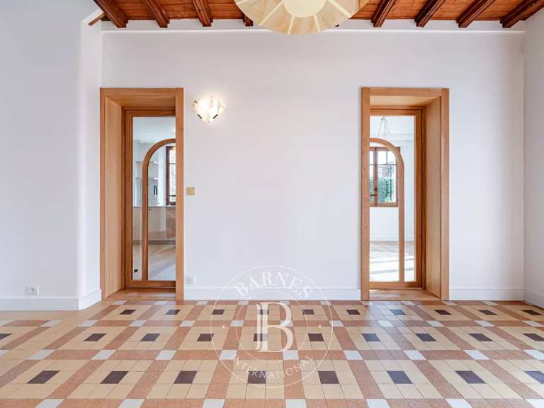 Maison Annecy-le-Vieux - 5 chambres - 220m²