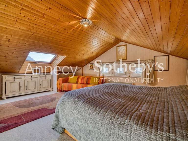 Maison Annecy-le-Vieux - 5 chambres - 230m²