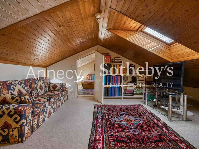 Maison Annecy-le-Vieux - 5 chambres - 230m²