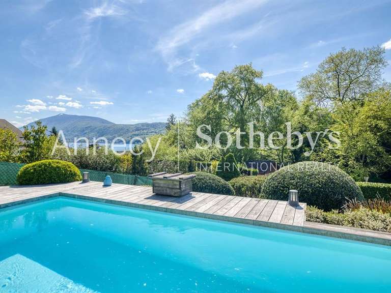 Maison Annecy-le-Vieux - 5 chambres - 230m²